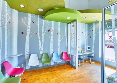 Dentist clinic waiting room south wall